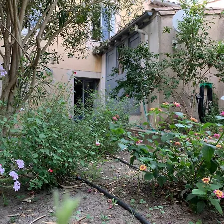 Le Jardin Des Capucins